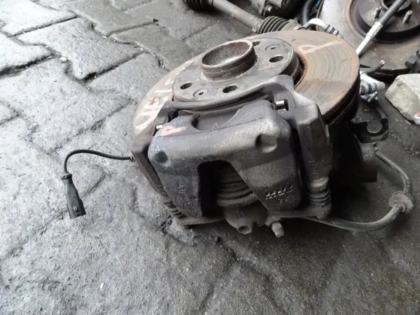 RENAULT MEGANE IV 2019 1.3 TCE Mozzo anteriore destro OEM image 2