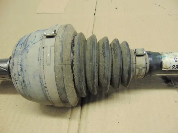 Mitsubishi OE MR912135 Short Half Shaft image 2