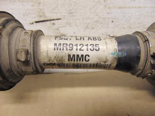 Mitsubishi OE MR912135 Short Half Shaft image 6