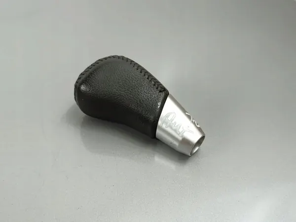 2017 Mitsubishi Outlander Gear Shift Knob FOB35906 image 2