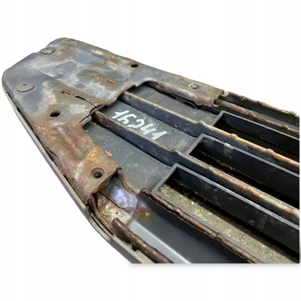 82208512 Volvo Marche Grille - Pièce Camion Occasion image 4