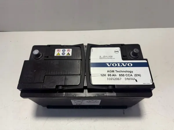 Batería Volvo Oakumator 80 AGM - 80Ah Usada image 2