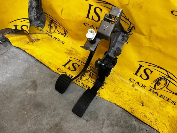 Gasbremskupplungspedal Renault Clio IV image 7