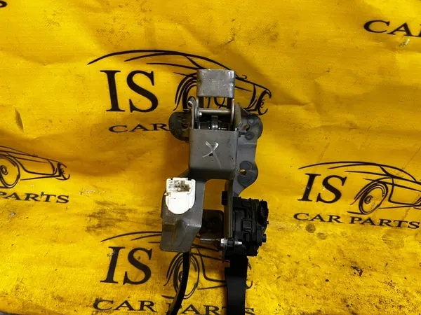 Gasbremskupplungspedal Renault Clio IV image 9