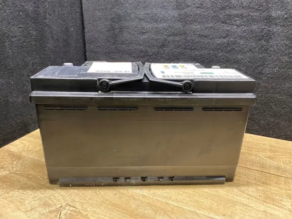 Land Rover Jaguar Batteri CPLA10655CA 90Ah AGM image 3