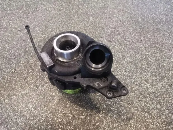 Turbo OEM A6460900180 pour Mercedes-Benz C W203 image 2
