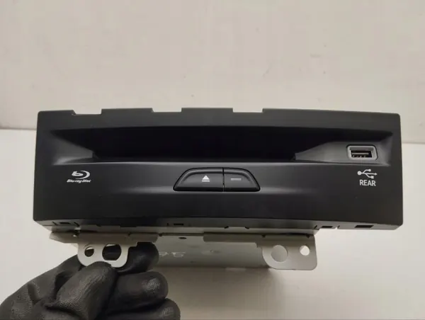 DVD-vaihtaja OEM 68378304AA Chrysler Pacifica 2018:lle image 2