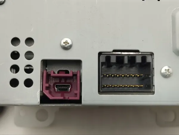 DVD-vaihtaja OEM 68378304AA Chrysler Pacifica 2018:lle image 5