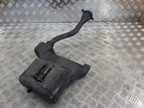 Mercedes Vito W447 W448 ruitensproeiervloeistofbuis OEM A4478690066 image 2