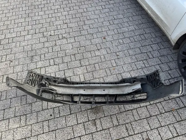 Parachoques delantero AUDI A6 C5 OEM - Estado usado image 4