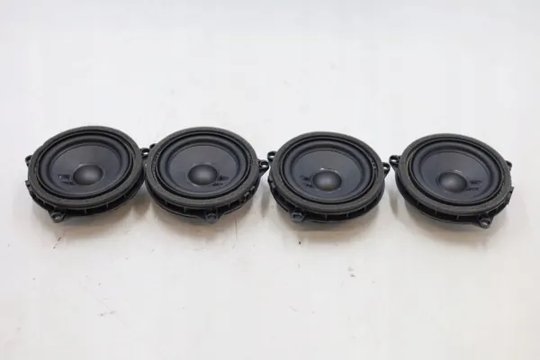 Amplificador de Altavoz BMW OEM 5A8796E3 - Usado image 9