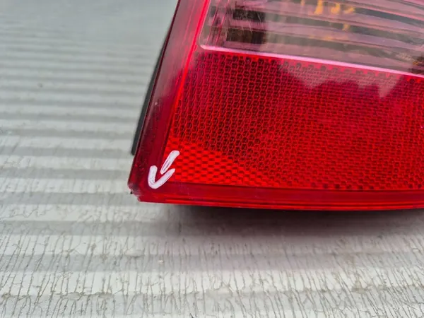 Luz trasera derecha Audi A6 C6 LED Kombi image 2