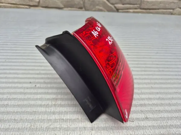 Luz trasera derecha Audi A6 C6 LED Kombi image 3