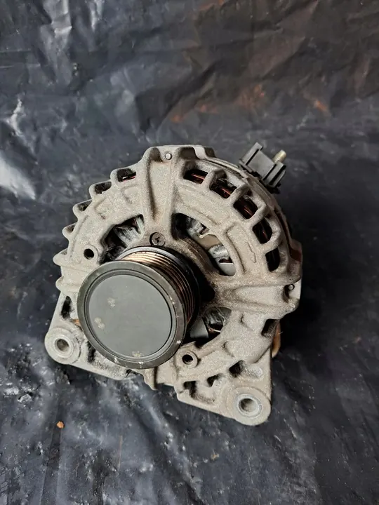 Generator 1.6 TCE Renault OE 231004P ADA F image 2