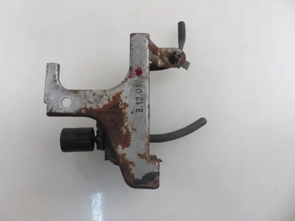 Válvula solenoide de vacío OEM 846013041 - Usada image 4