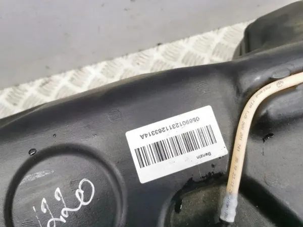 Skoda Octavia IV Bränsletank OEM 5WA201021MF image 6