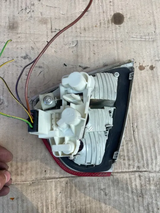 Luz trasera izquierda BMW 3 E90 Sedan 6937459 image 4