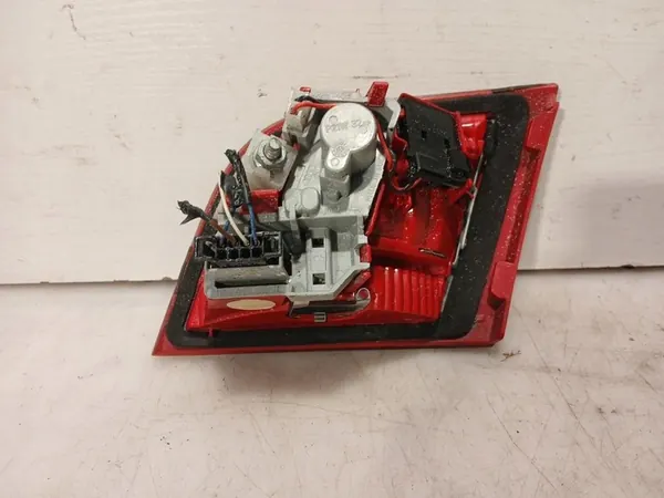 Audi A3 8P Luz Trasera Izquierda 8P4945093D image 3