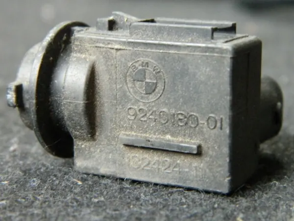 BMW Luftkvalitetssensor OEM 9240180 - Begagnad image 3