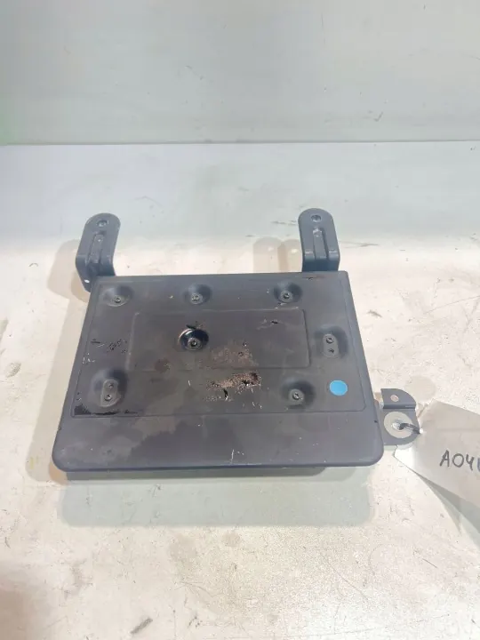 Volvo V40 Radioversterkermodule OEM 31384099 image 3