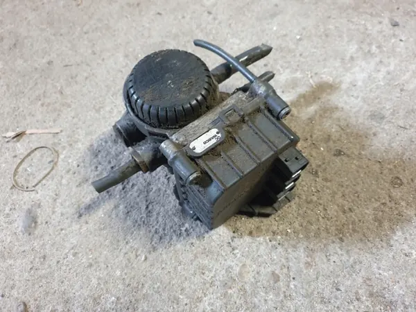 EBS Bremsmodulatorventil OEM 0004296324 EM Vorderachse image 4