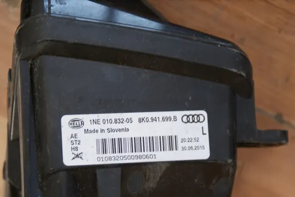 OEM 8K0941699B Farol de Nevoeiro Esquerdo Dianteiro Audi A4 B8 image 3