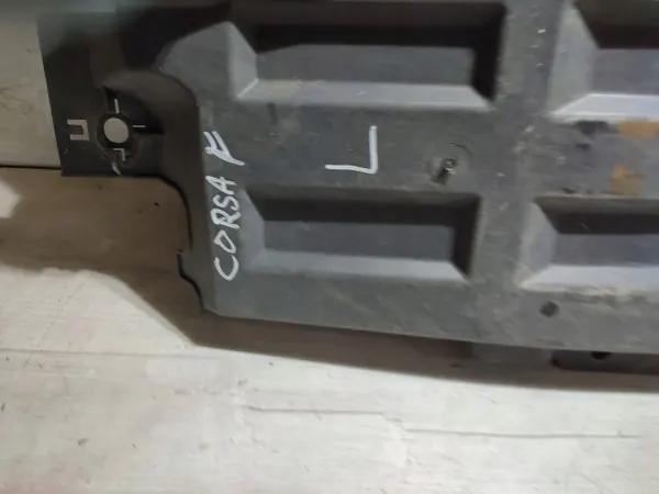 OEM 9823545780 Opel Corsa F 2022 Linker Zijkantbeschermer image 3