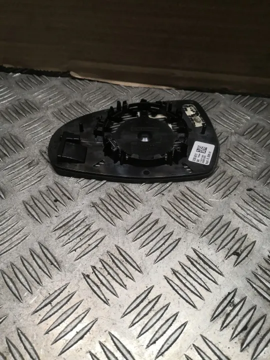 Mercedes-Benz EQS Spiegelinzet OEM 0998107801 Rechterkant image 3