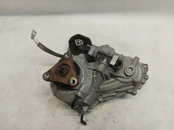 BMW G23 G22 M440i Verteilergetriebe 9469019 image 3
