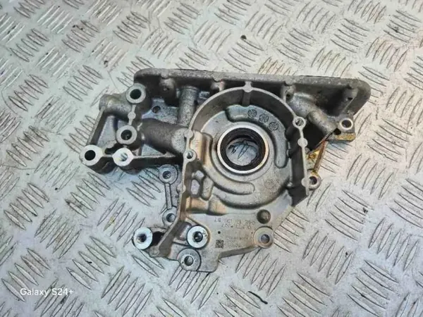 Bomba de aceite VW OEM 04E115105BT para Passat B8 2019 image 7