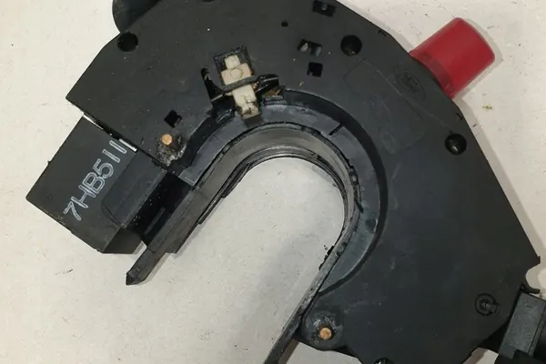 Manetki Ford Mondeo II Turnier 1997 93AG13350AC image 6