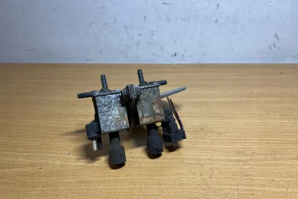 Válvula eletromagnética MERCEDES-BENZ E (W124) 0015407097 image 2