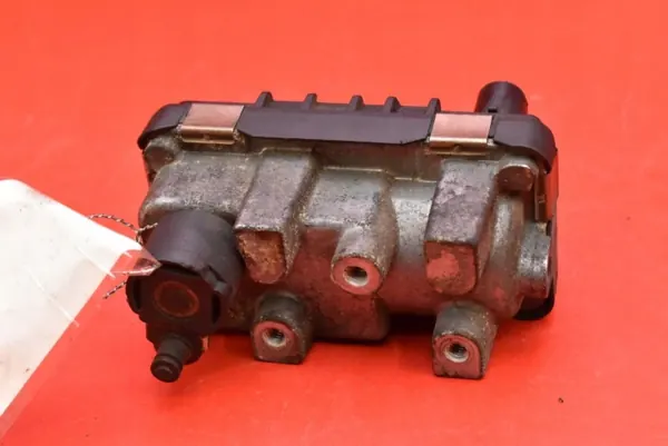 Actuador Turbo 6NW009206 para Jaguar XJ X358 2.7 TDV6 image 4