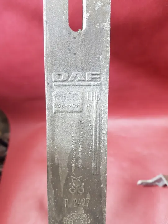 Support console tableau de bord gauche OEM DAF 65 75 85 CF Euro 5 image 3