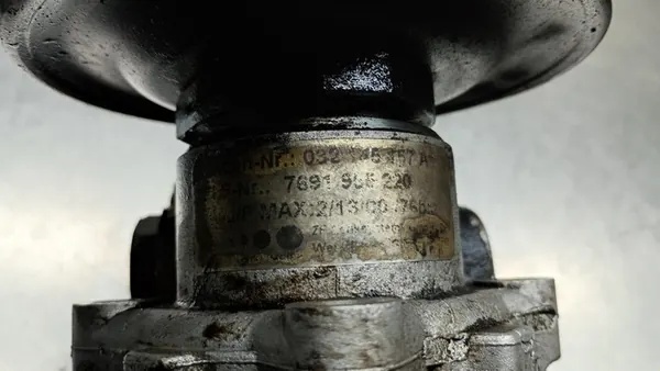 Bomba de direção assistida Volkswagen Polo III 1.0B 032145157A image 8