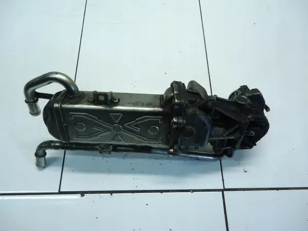 Arrefecedor EGR OEM 03L131512AN para VW Golf VI 1.6TDI image 3