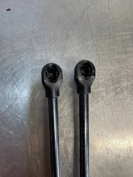 Kit d'actionneur de capot OEM 654701333R Renault image 3