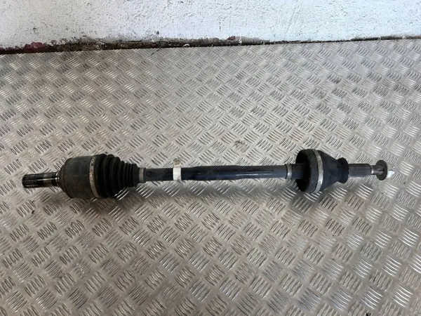 Maserati Ghibli bakre halvaxel OEM 123456 image 2