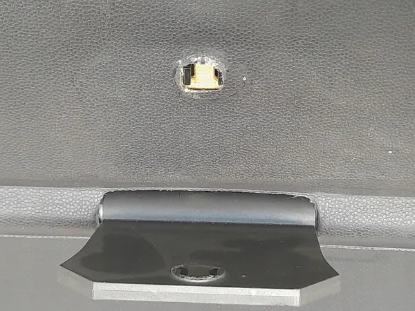 Opel Astra H Bagageutrymmes Rullgardin OEM FRC36685 image 6