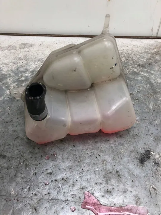 Erweiterungstank Ford Fusion 2S6H-8K218-AF image 3