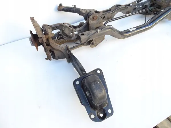OEM 5Q0505315G Hinterachsträger - Gebraucht image 3
