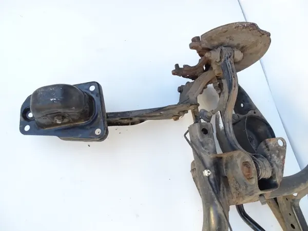 OEM 5Q0505315G Hinterachsträger - Gebraucht image 4