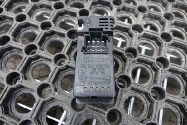 Webasto Controller Mercedes 0008272670 image 4