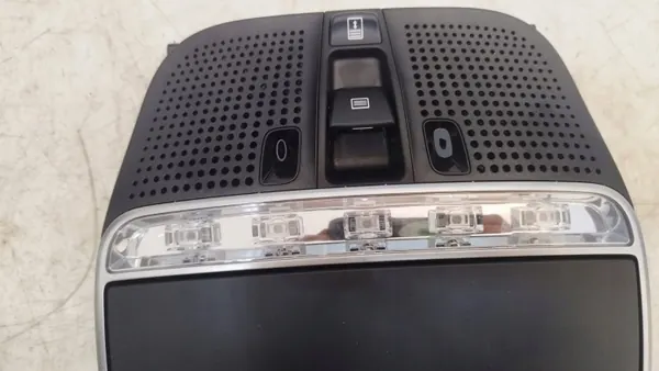 Luz Techo Mercedes S550 W222 OEM A0009062805 image 4