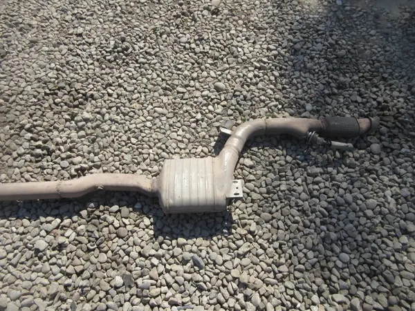Gebruikte Mercedes-Benz OE AdBlue midden demper image 5