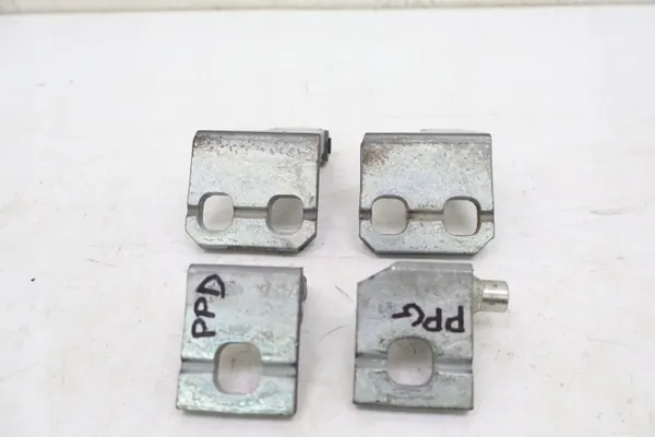 Dobradiça Porta Direita Dianteira Maserati Grecale OEM 1274738627 image 3