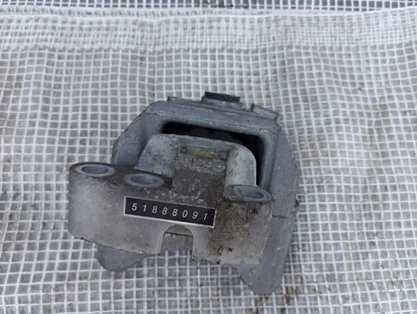 Moottorin kiinnitys Alfa Romeo 51888091 image 3