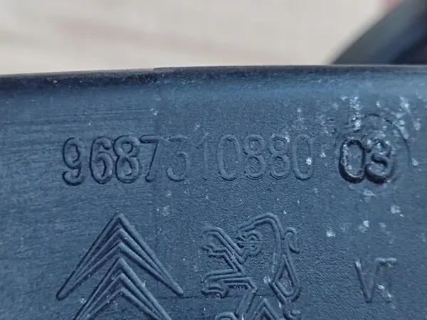 CITROEN C4 II Bränsletanklock KTP 9687310880 image 5