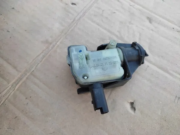 CITROEN C4 II Bränsletanklock KTP 9687310880 image 6