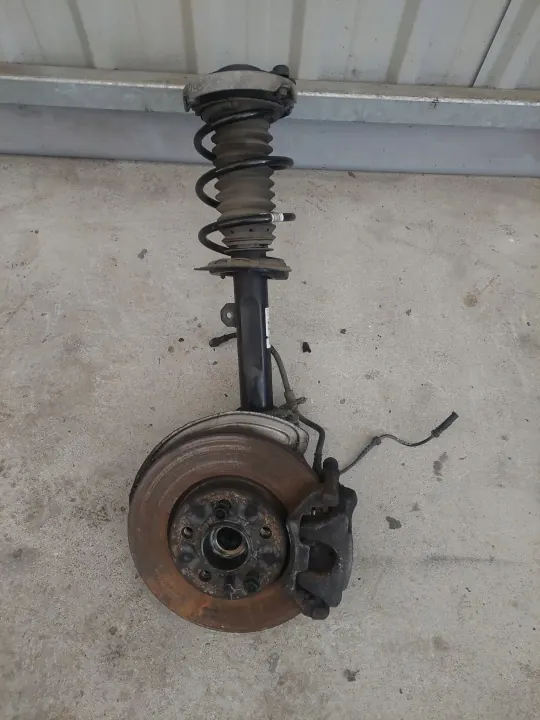 BMW 2 F45 F46 1.5B Terminal Derecho - Pieza OEM image 2